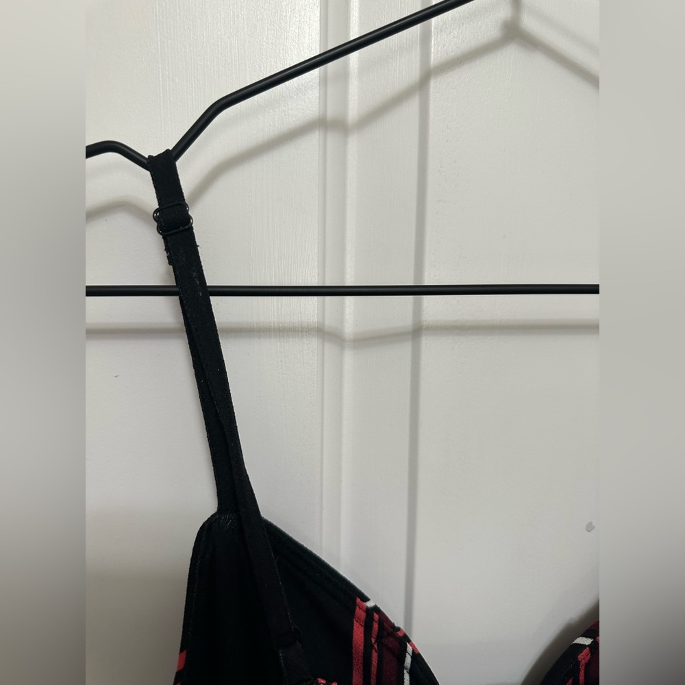 Worn 2x only Express jumper - Picture 2 of 12